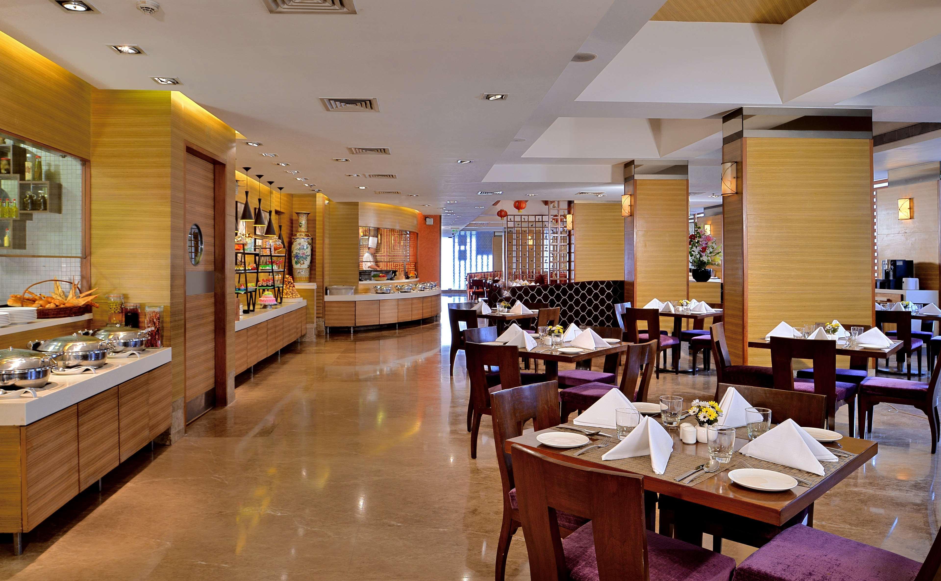 Radisson Mumbai Goregaon Zewnętrze zdjęcie