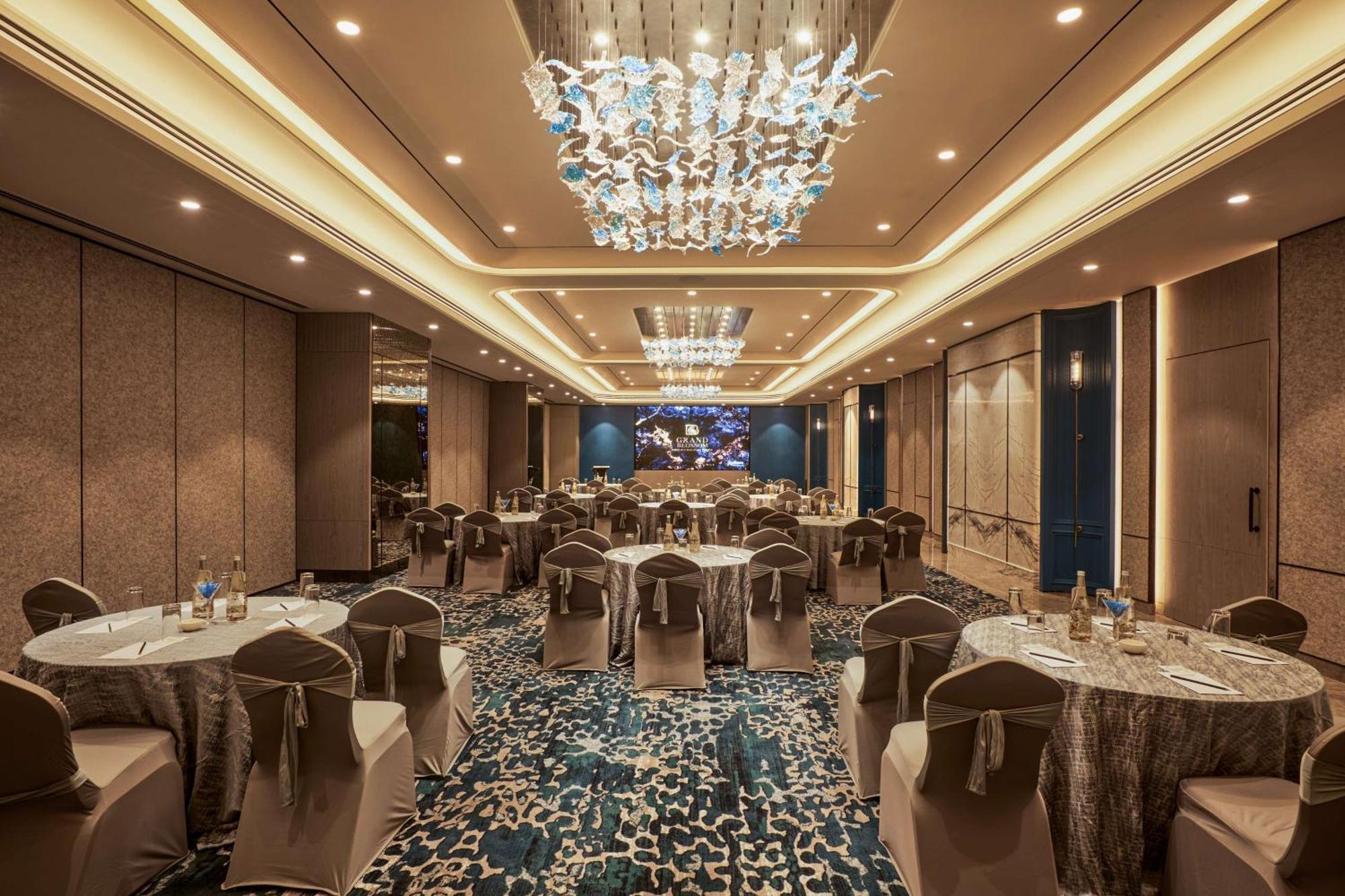 Radisson Mumbai Goregaon Zewnętrze zdjęcie